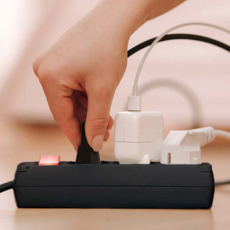 3 Régua de tomadas Schuko de 1,5 m com interrutor 7hSevenOn Tomadas múltiplas 6