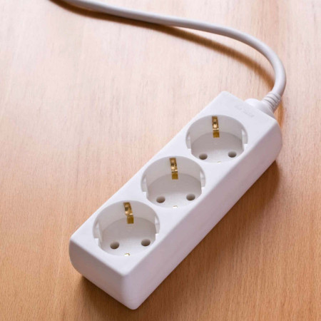 Pack 2 Regletas 3 Enchufes Schuko 1m Blanco sin Interruptor 7hSevenOn Bases Múltiples 6