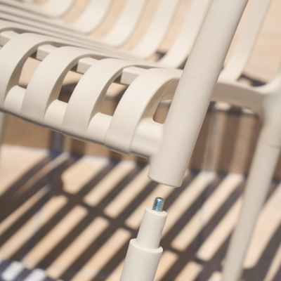 Lot de 2 chaises d'extérieur empilables avec accoudoirs « Kaia » en polypropylène 7house
