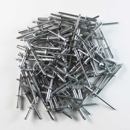 Blíster de 105 Remaches 2,4x8mm 7hSevenOn Elec Herramientas 2