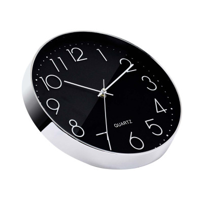 Moderne Wanduhr mit Reliefmuster und schwarzem Zifferblatt, Ø 30 cm Thinia Home Wanduhren 2