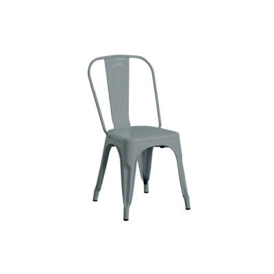 Les chaises de salle à manger empilables permettent de gagner de la place ! ORION91