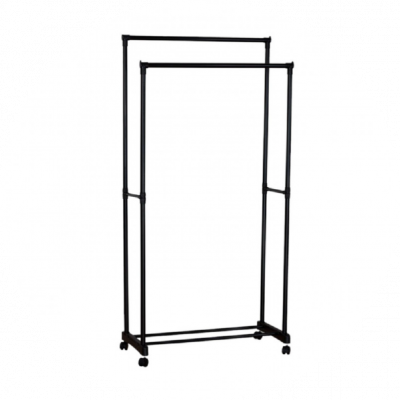 Porte-manteaux noirs sur pied